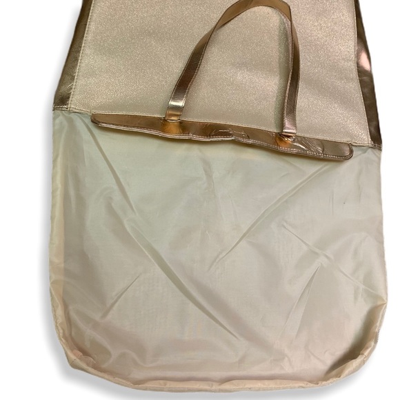 JESSICA SIMPSON GOLD TOTE BAG - Picture 5 of 8